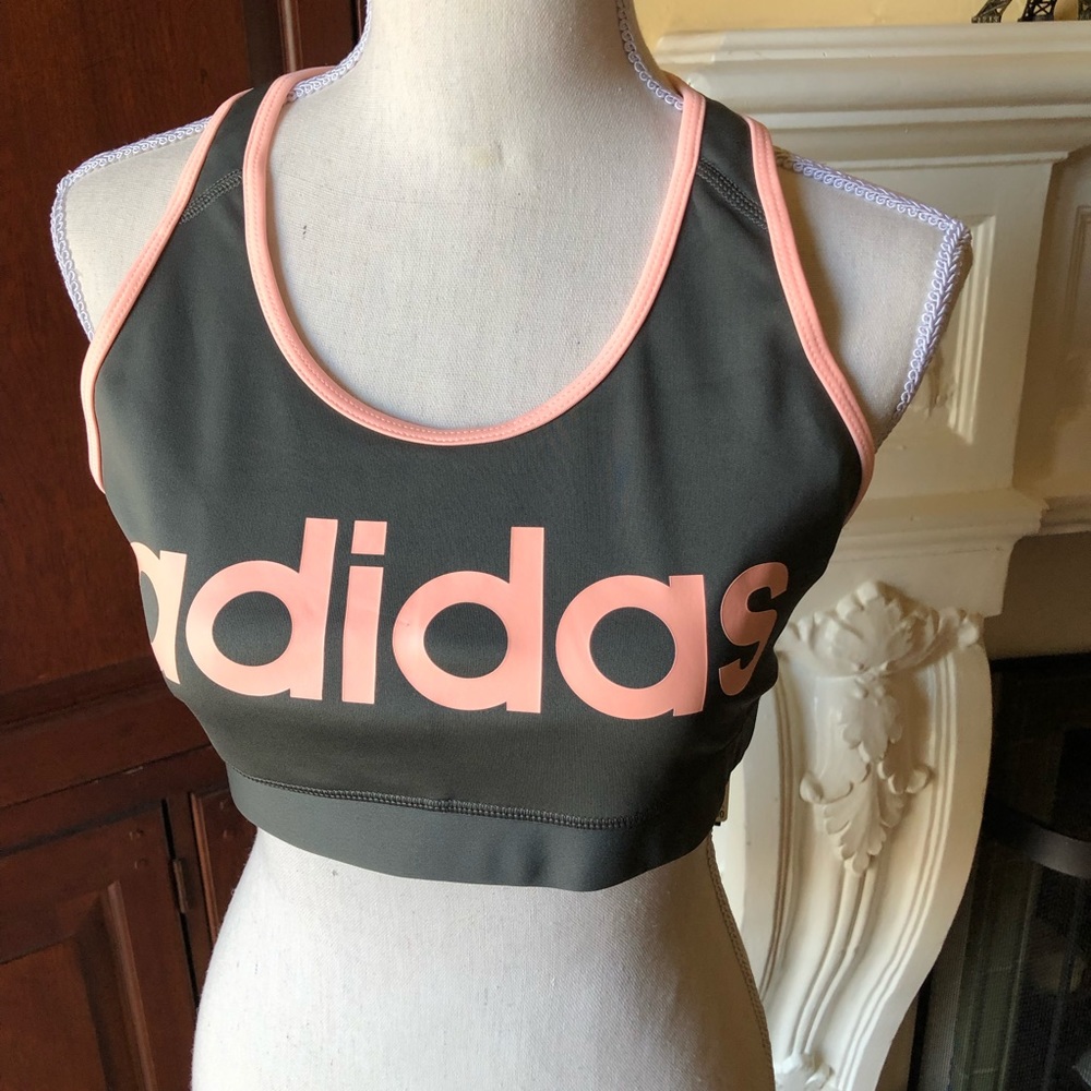 NWT💙💙SO COOL ADIDAS SPORTS BRA!